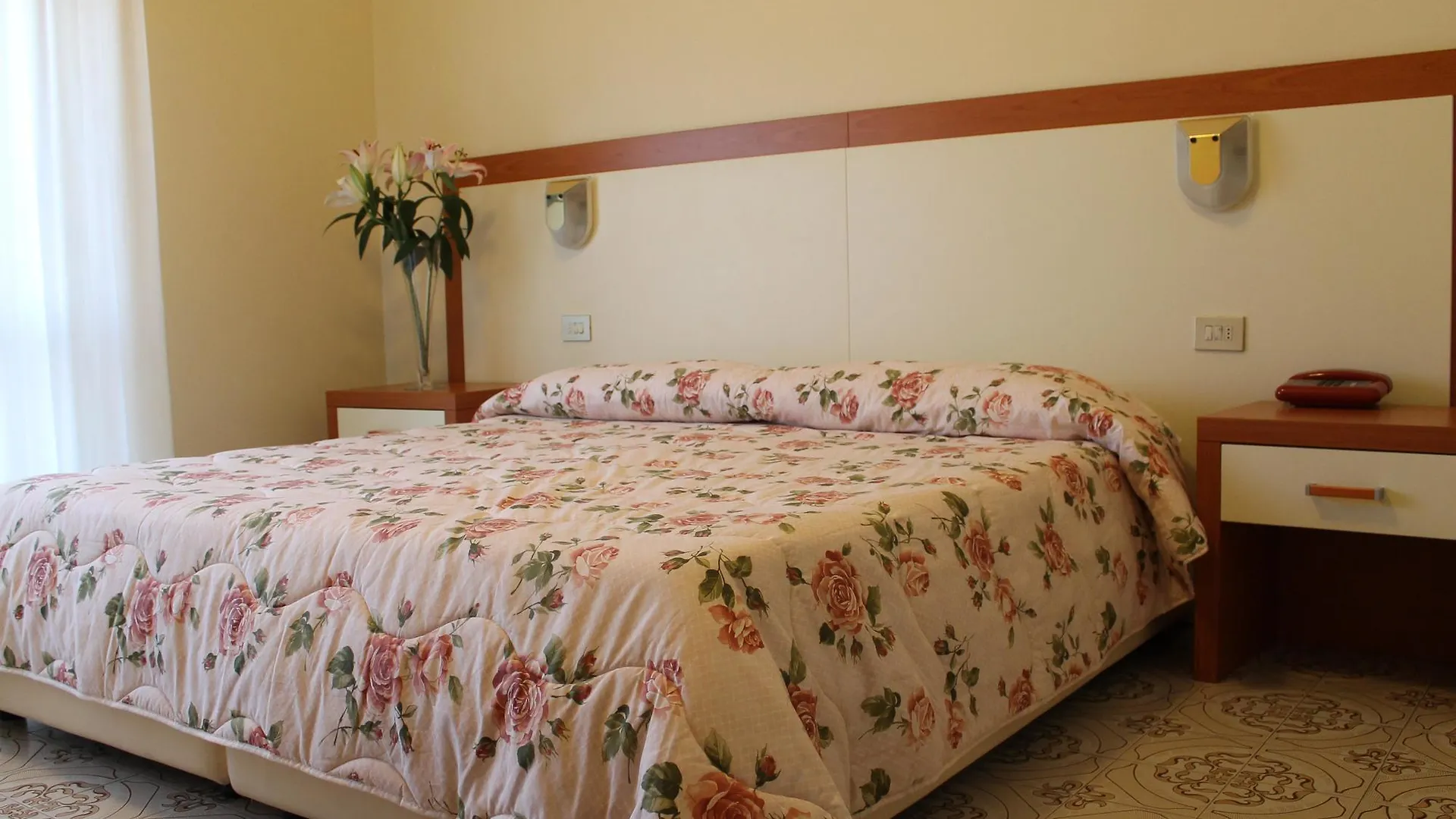 Hotel Ismaele Chiusi 3*,  Italy